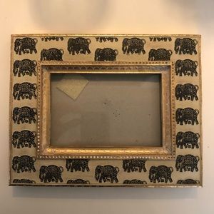 Gold/Black Elephant 4x6 Frame
